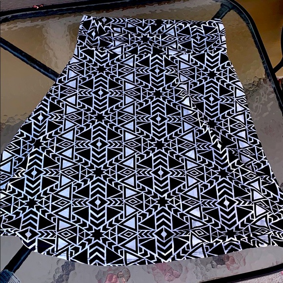 🎄LuLaRoe Azure skirt